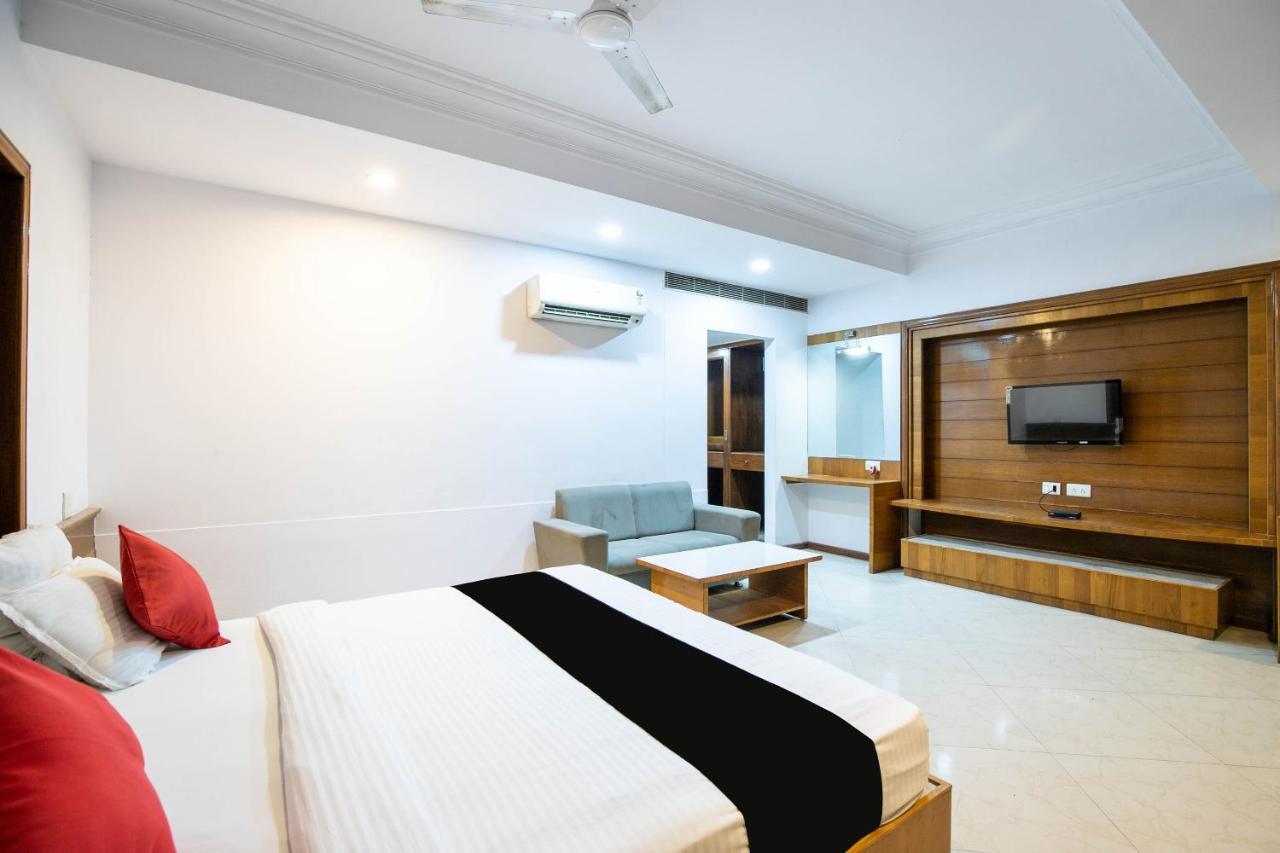 Collection O 49275 Hotel Suman City Gándhínagar Exteriér fotografie